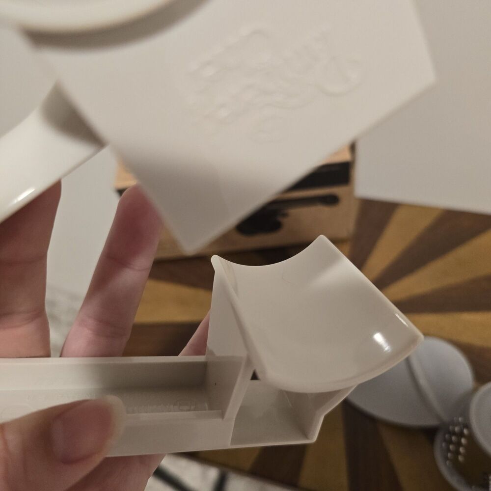 PAMPERED CHEF Deluxe Cheese Grater #1275 2 Blades Hand-Held Rotary Style - Picture 7 of 10